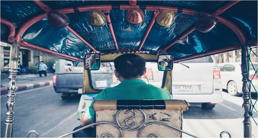 https://unsplash.com/search/tuk-tuk?photo=C6DBTf4QF9U